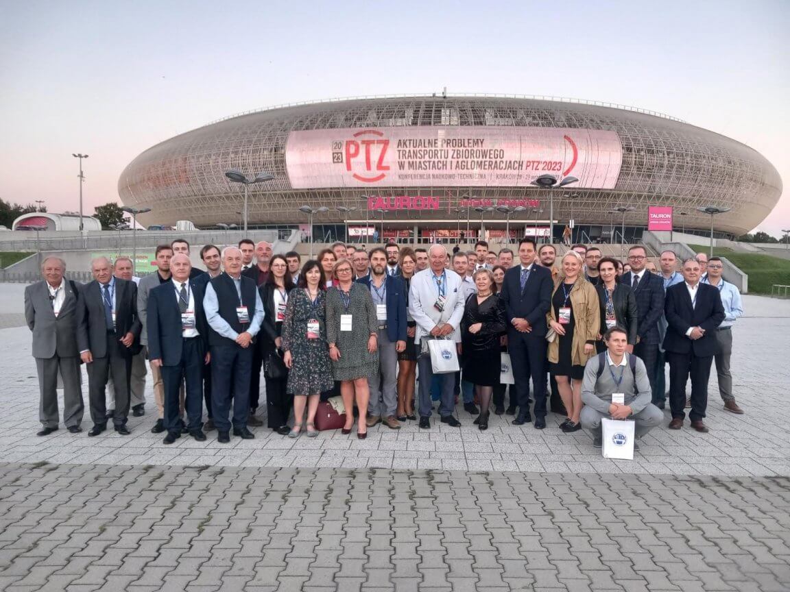 Zdjecie grupowe uczestnicy PTZ2023